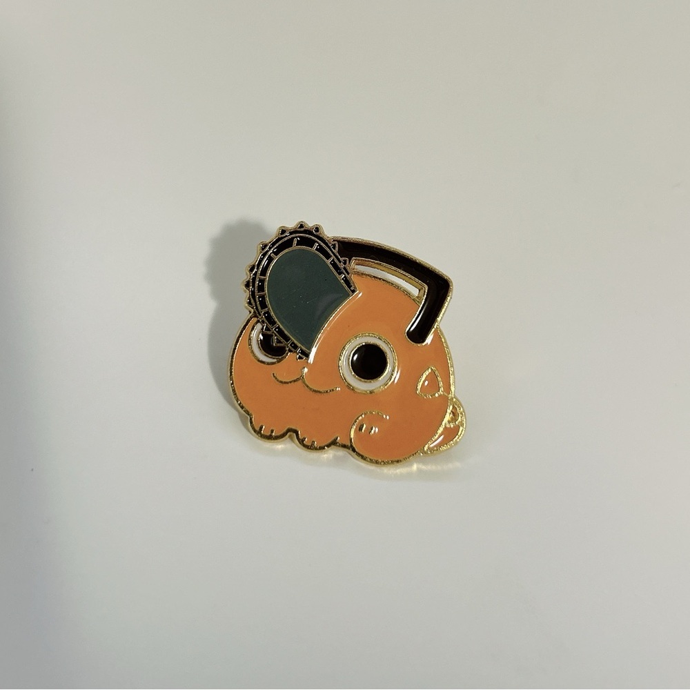 Anime Pin Chainsaw Man Pochita